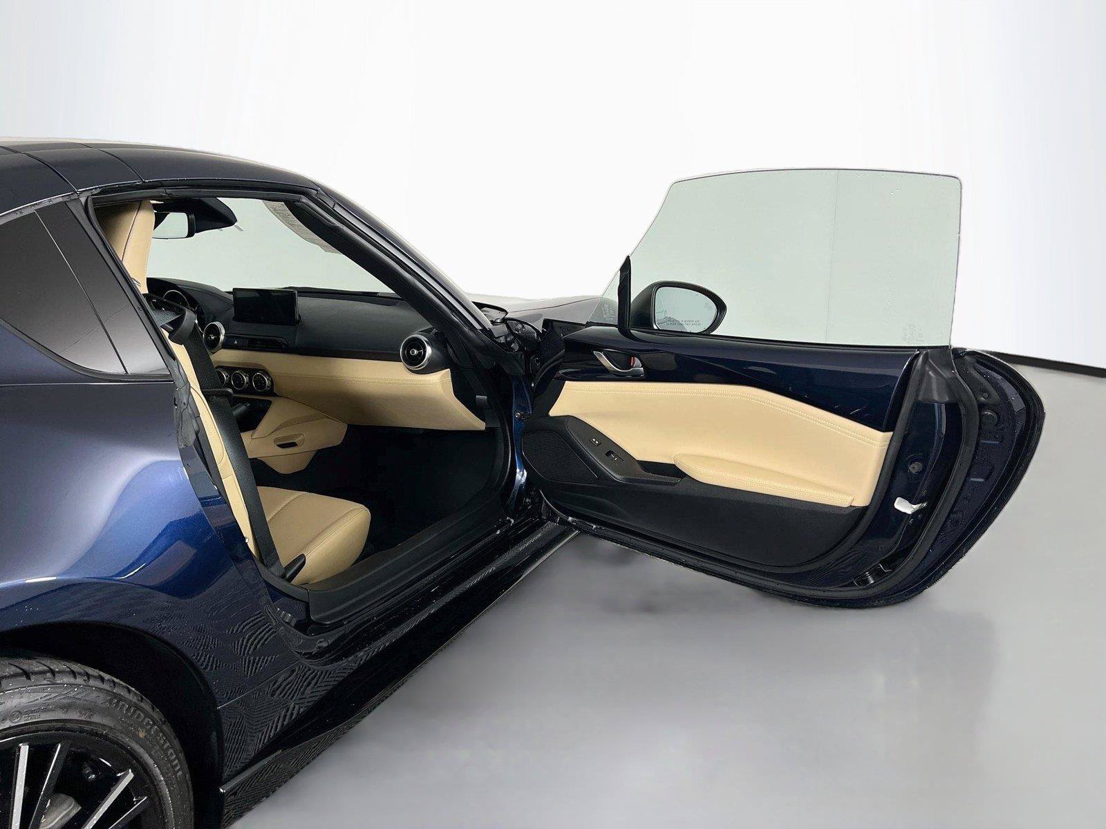 Used 2025 MAZDA MX-5 Miata RF Grand Touring w/ Appearance Package RWD image 24