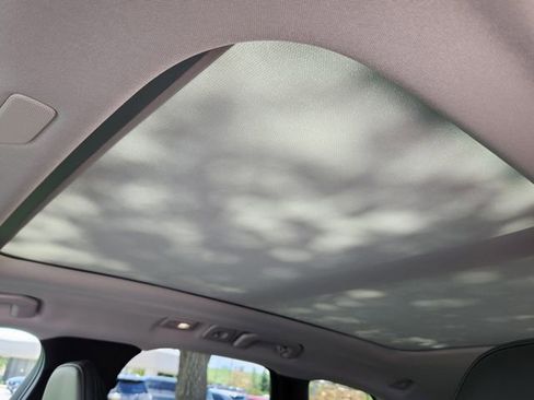 New 2025 Volvo XC60 B5 Core w/ Climate Package image 18