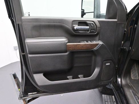 Used 2021 GMC Sierra 3500 Denali w/ Denali Black Diamond Edition AWD/4WD image 9