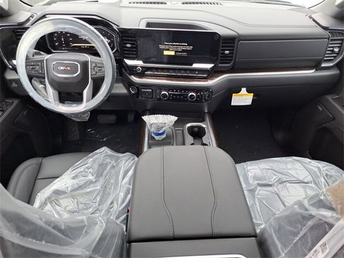 New 2026 GMC Sierra 1500 Elevation image 6