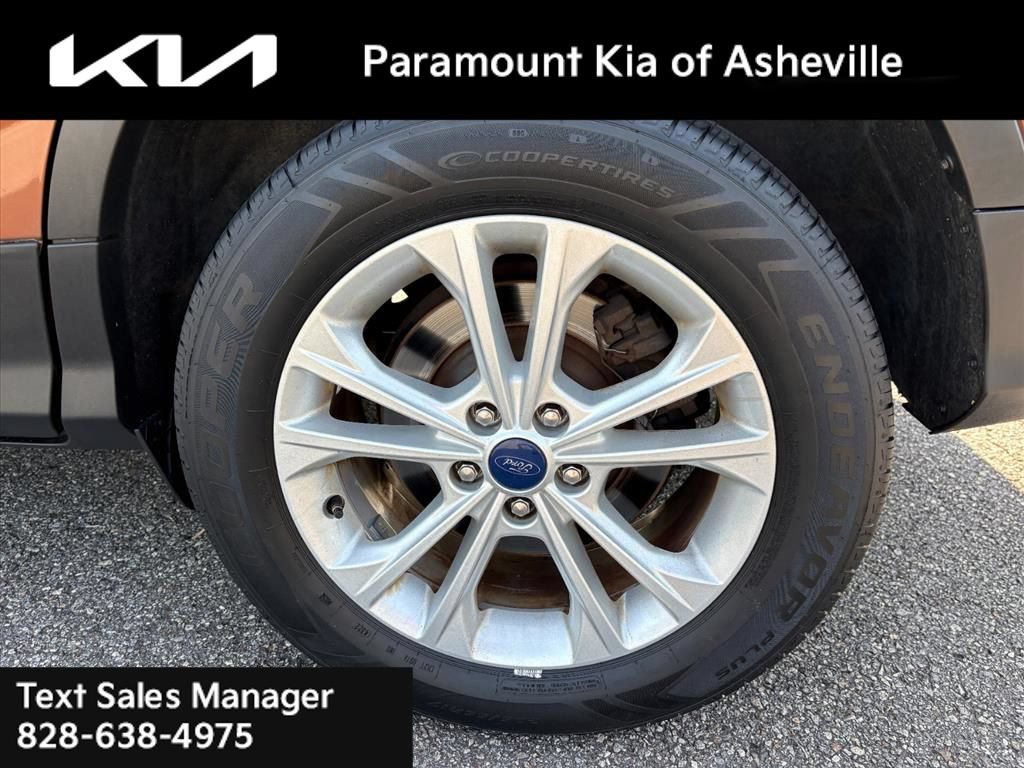 Used 2017 Ford Escape SE w/ Equipment Group 201A AWD/4WD image 30
