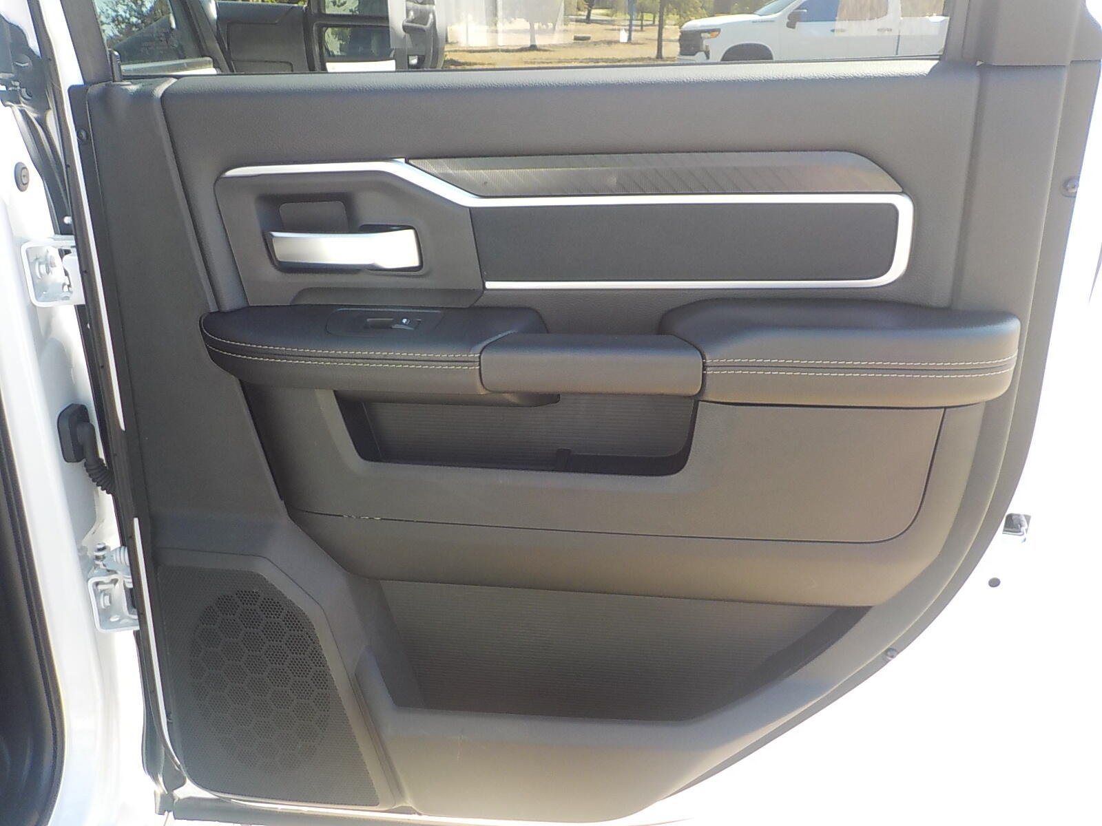 Used 2025 RAM 2500 Big Horn AWD/4WD image 13