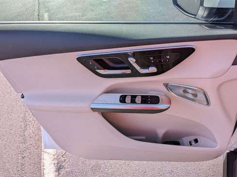 New 2026 Mercedes-Benz GLC 300 4MATIC image 14