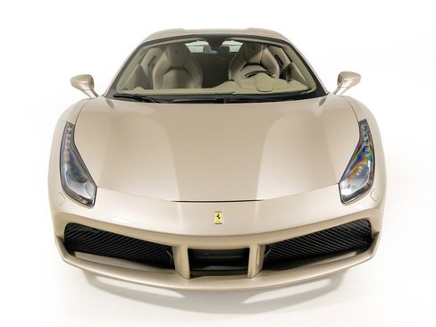 Used 2018 Ferrari 488 Spider image 5
