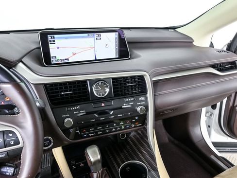 Used 2019 Lexus RX 450h AWD w/ Luxury Package image 14
