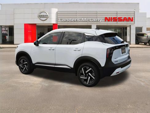 New 2026 Nissan Kicks SV FWD image 5