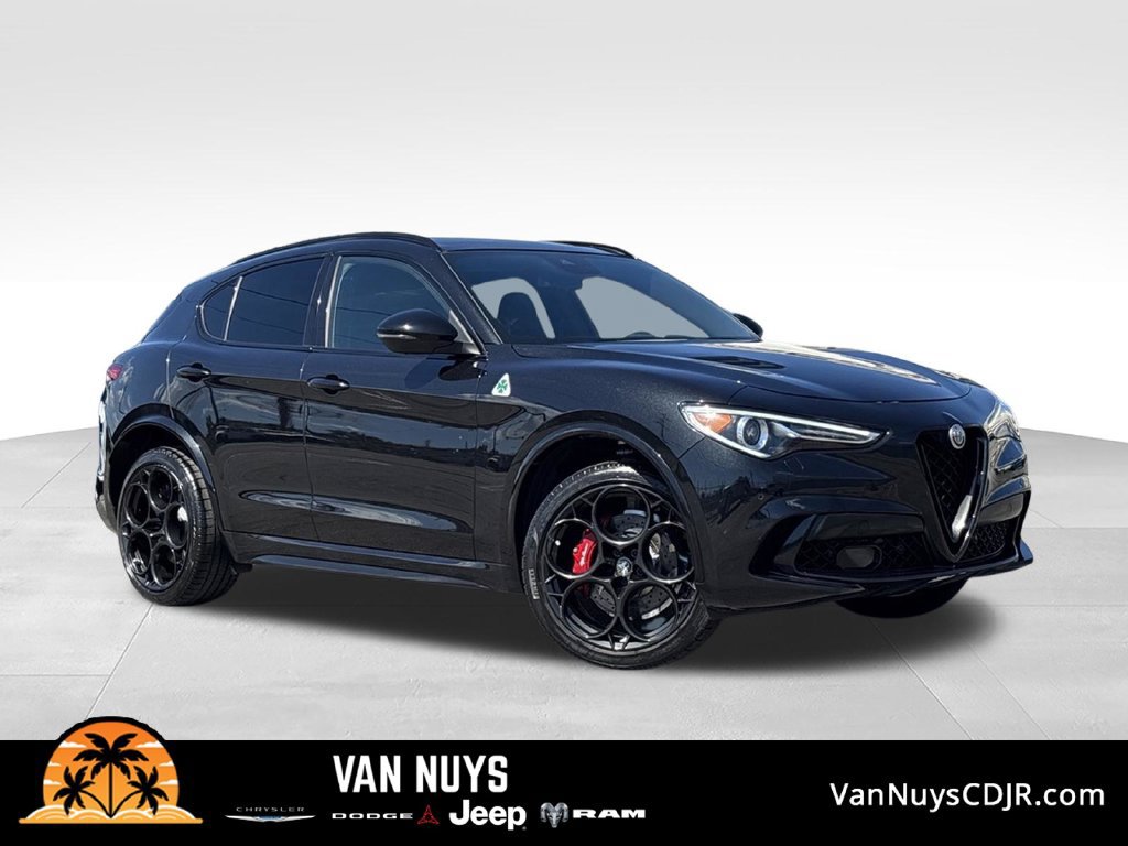 Used 2023 Alfa Romeo Stelvio Quadrifoglio AWD/4WD image 1