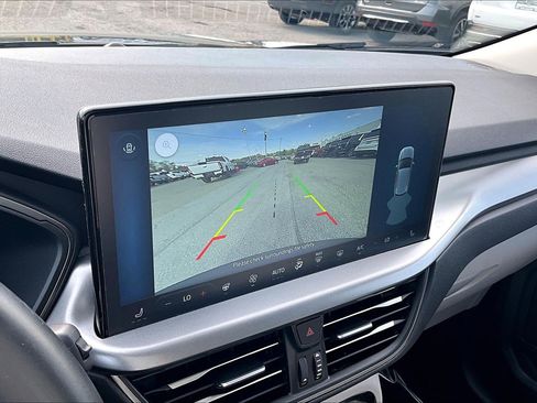 Used 2025 Ford Escape SE image 21