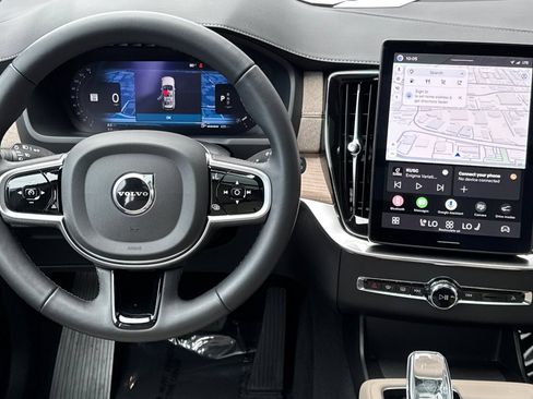 Certified 2026 Volvo XC90 B6 Core AWD/4WD image 15