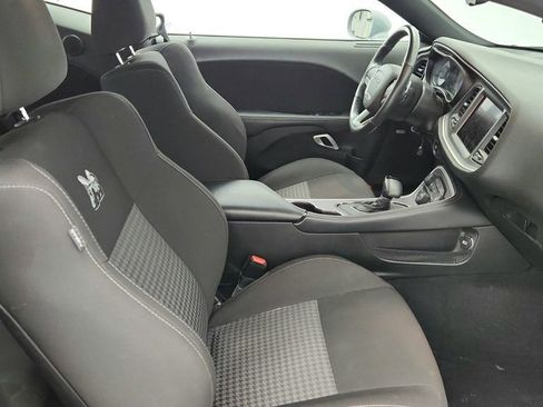 Used 2022 Dodge Challenger R/T Scat Pack w/ Shaker Package image 22