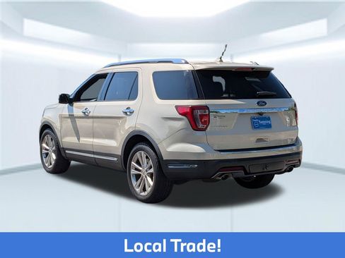 Used 2018 Ford Explorer Limited FWD image 5