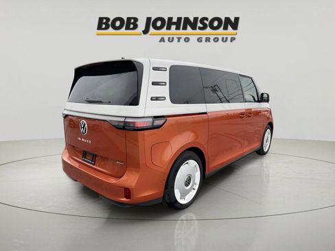 New 2025 Volkswagen ID. Buzz 1st Edition image 4