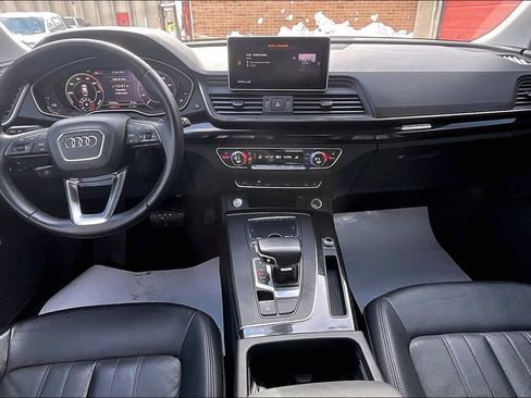 Used 2020 Audi Q5 e Premium w/ Convenience Package image 14