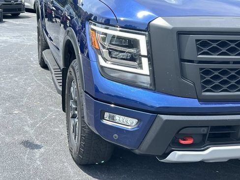 Used 2023 Nissan Titan PRO-4X w/ Pro-4x Convenience Package AWD/4WD image 10