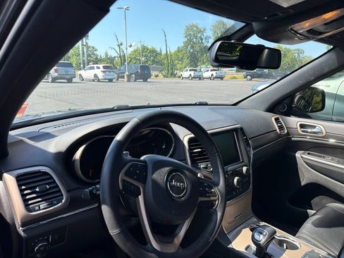 Used 2015 Jeep Grand Cherokee Limited AWD/4WD image 7