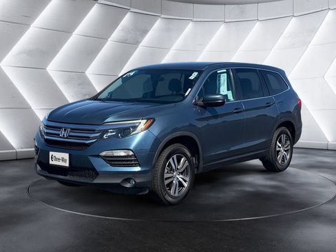 Used 2018 Honda Pilot EX image 1