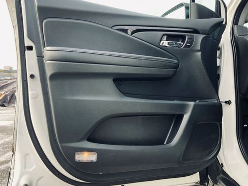 Used 2019 Honda Pilot Elite image 7