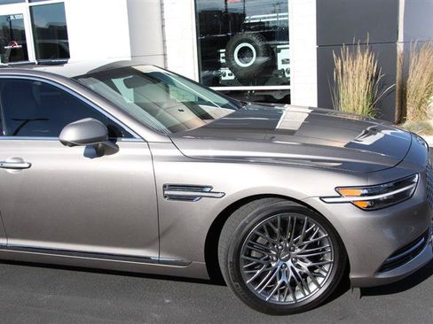 Used 2021 Genesis G90 5.0 Ultimate AWD/4WD image 10