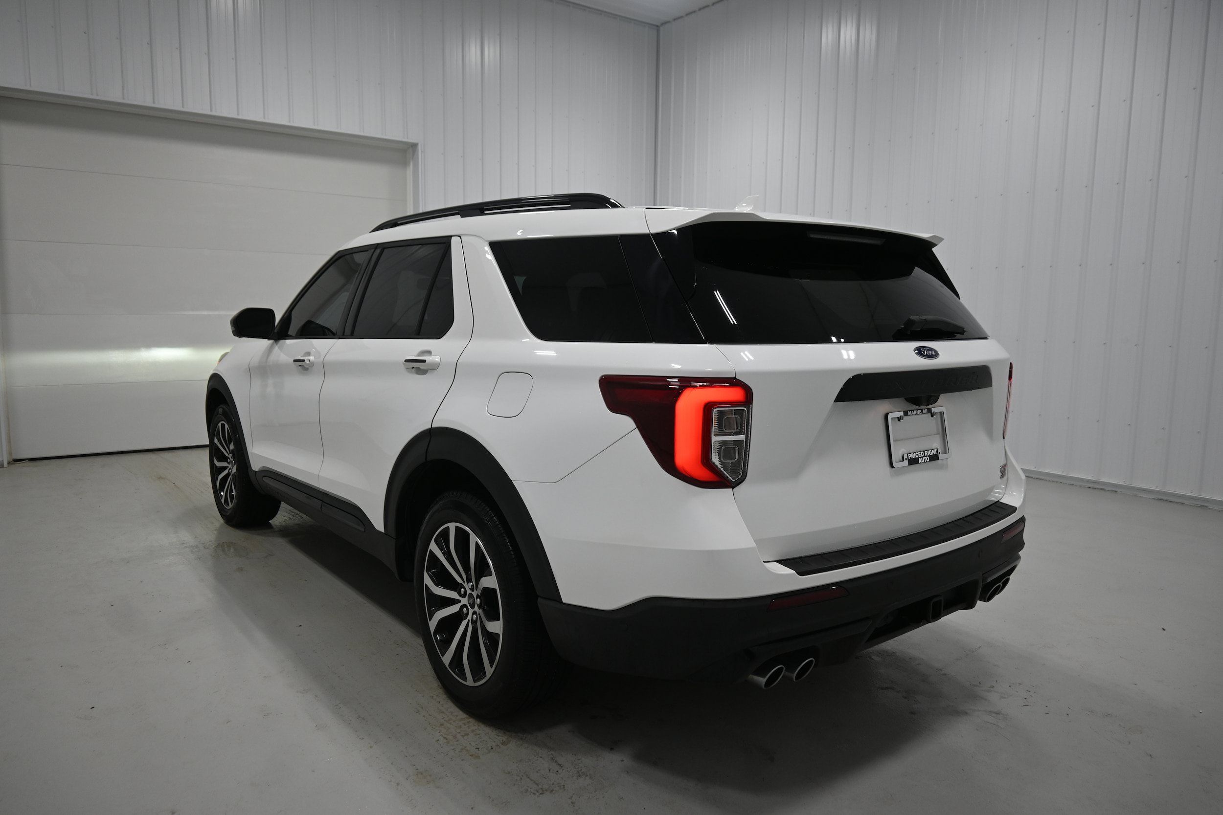 Used 2020 Ford Explorer ST w/ Premium Technology Package AWD/4WD image 36