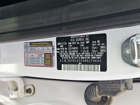 Used 2024 Kia Sorento S FWD image 39
