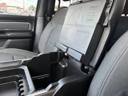 Used 2019 RAM 1500 Big Horn AWD/4WD image 41