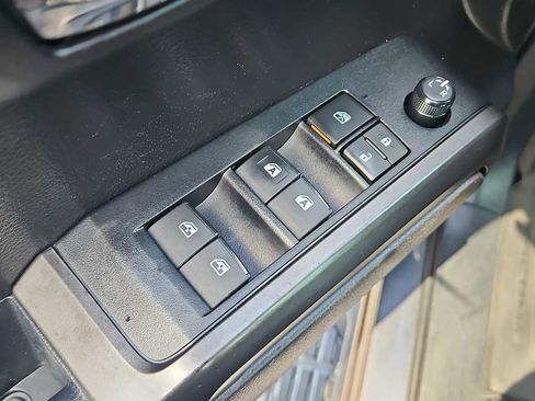 Used 2021 Toyota Tacoma TRD Sport image 15