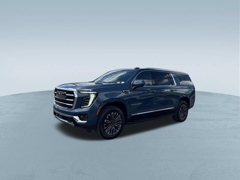 New 2026 GMC Yukon XL Elevation w/ Elevation Premium Package AWD/4WD image 3