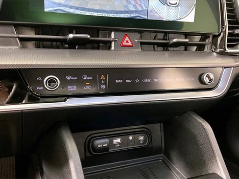 Certified 2023 Kia Sportage SX image 15