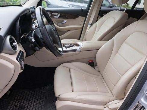 Used 2019 Mercedes-Benz GLC 300 4MATIC Coupe image 15