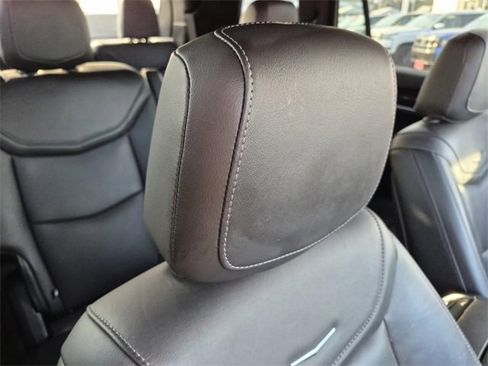 Used 2025 Cadillac XT6 Premium Luxury image 15