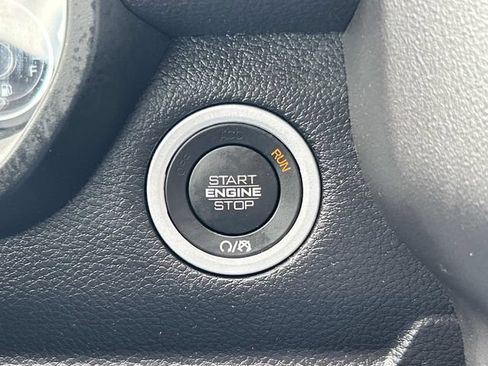 Used 2020 RAM 1500 Big Horn AWD/4WD image 35