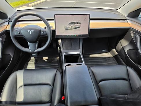 Used 2022 Tesla Model 3 Long Range AWD/4WD image 2