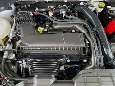 Used 2025 Ford Maverick Lariat w/ 4K Tow Package image 33