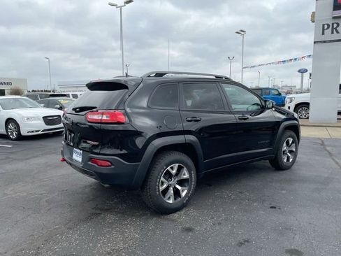 Used 2016 Jeep Cherokee Trailhawk w/ Comfort/Convenience Group image 5