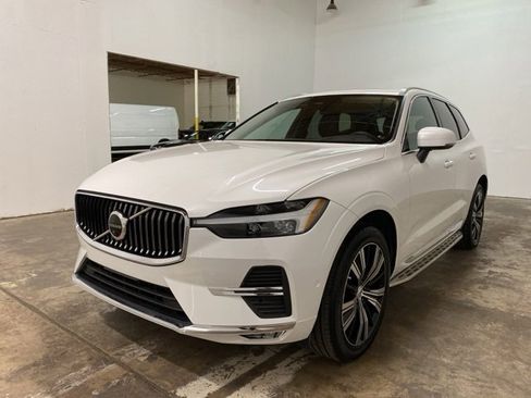 Used 2023 Volvo XC60 B5 Plus w/ Protection Package Premier image 1