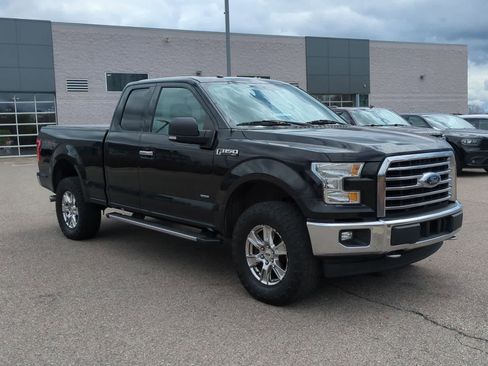 Used 2017 Ford F150 XLT w/ Equipment Group 302A Luxury AWD/4WD image 2