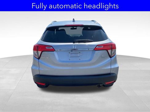 Used 2019 Honda HR-V EX image 9