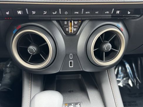 Certified 2024 Chevrolet Blazer Premier w/ Driver Confidence II Package image 19