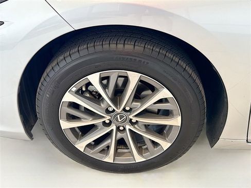 Used 2025 Lexus ES 350 350 image 25