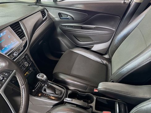 Used 2019 Buick Encore Preferred image 22