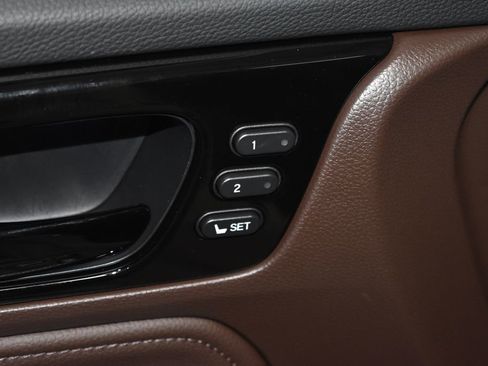 Used 2025 Honda Odyssey Elite image 5