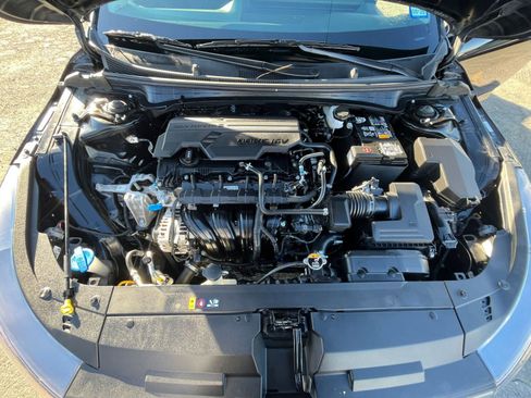 Used 2025 Kia K4 LXS image 31