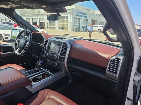 Used 2019 Ford F150 Platinum w/ Equipment Group 701A Luxury AWD/4WD image 12