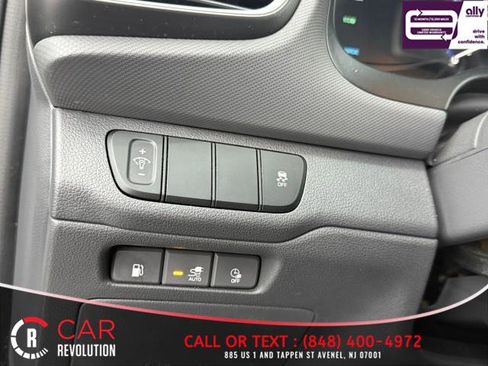 Used 2019 Hyundai Ioniq Plug-In Hybrid image 40