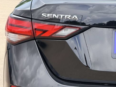 Used 2025 Nissan Sentra S FWD image 9