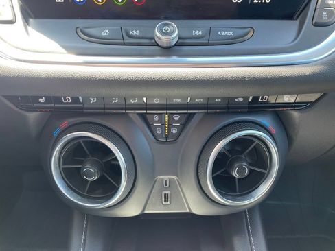 Used 2024 Chevrolet Blazer LT w/ Convenience Package AWD/4WD image 21