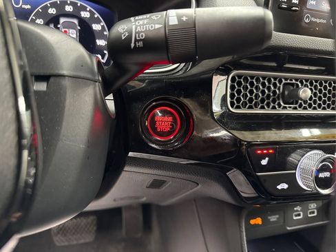 Used 2023 Honda Civic Touring image 30