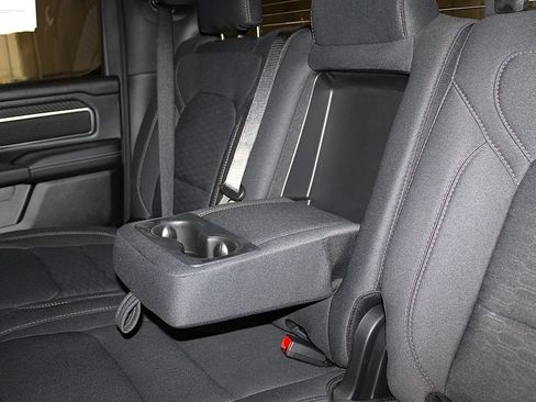 New 2026 RAM 1500 4x4 Crew Cab image 29