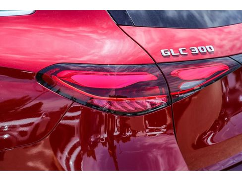 Certified 2026 Mercedes-Benz GLC 300 4MATIC image 7