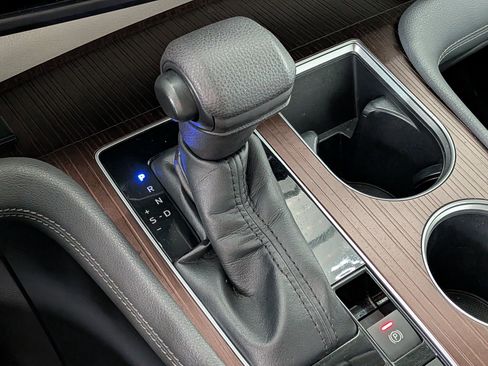 Used 2022 Toyota Sienna LE image 23